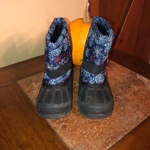 Toddler Snow boots! Size 8